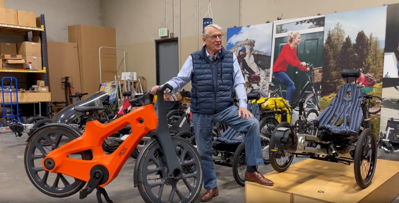 igus:bike world tour – A Spooky Stop and the Inspiring Trikes of Triot